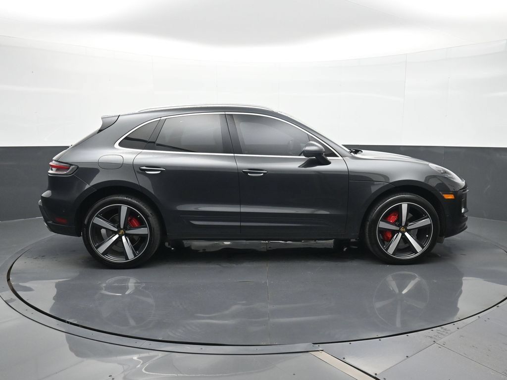 Certified 2022 Porsche Macan S AWD/4WD image 24