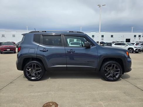 Used 2021 Jeep Renegade Latitude AWD/4WD image 15
