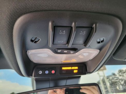 Used 2023 GMC Canyon AT4 w/ AT4 Premium Package image 22