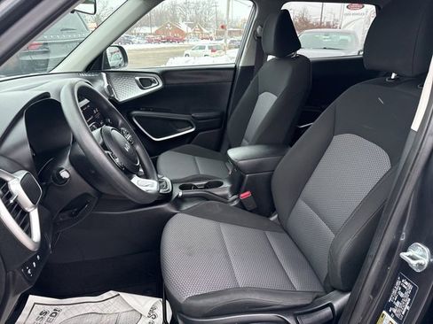 Used 2023 Kia Soul LX w/ Option Group 015 image 13