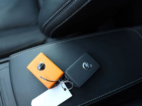 Used 2025 Volvo XC40 B5 Core image 26