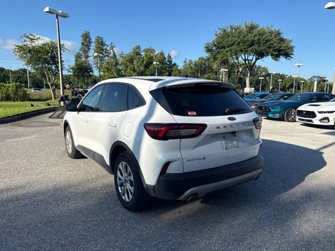 Certified 2025 Ford Escape Active FWD image 4