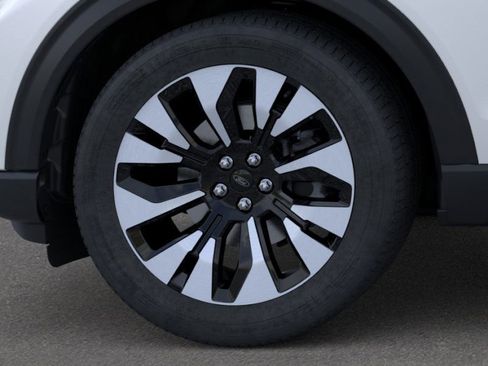 New 2026 Ford Explorer Platinum w/ LUX Leather Package image 19