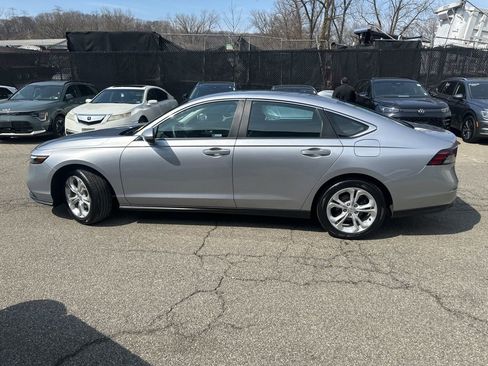 Used 2023 Honda Accord LX image 3