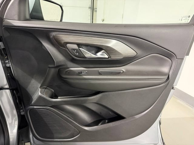 Used 2024 GMC Terrain SLE AWD/4WD image 24