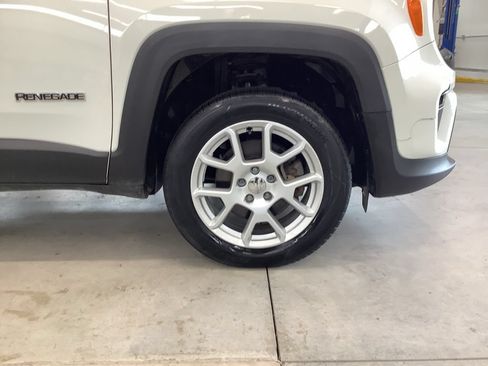 Used 2021 Jeep Renegade Limited AWD/4WD image 27