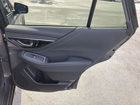 Used 2025 Subaru Outback Touring XT w/ Popular Package #2 image 31