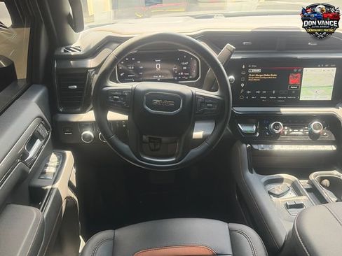 Used 2026 GMC Sierra 2500 AT4 AWD/4WD image 13