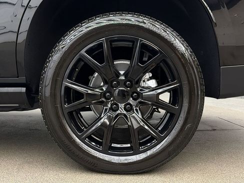 Used 2026 GMC Yukon Denali w/ Sun & Power Step Package image 12