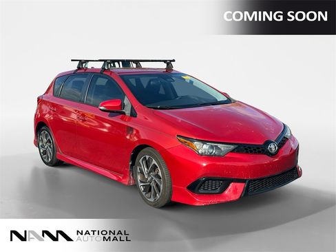 Used 2017 Toyota Corolla iM image 7