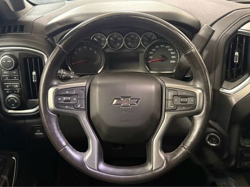 Used 2022 Chevrolet Silverado 1500 LT Trail Boss w/ Convenience Package II AWD/4WD image 18