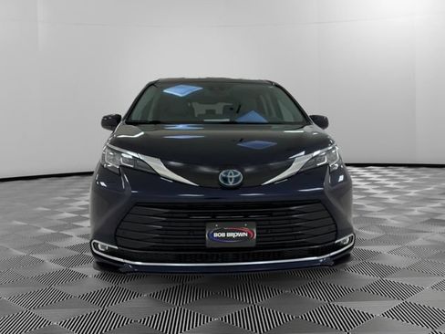 Used 2022 Toyota Sienna XLE FWD image 8