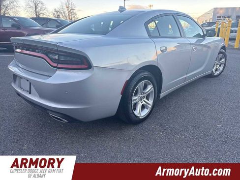 Used 2023 Dodge Charger SXT image 4