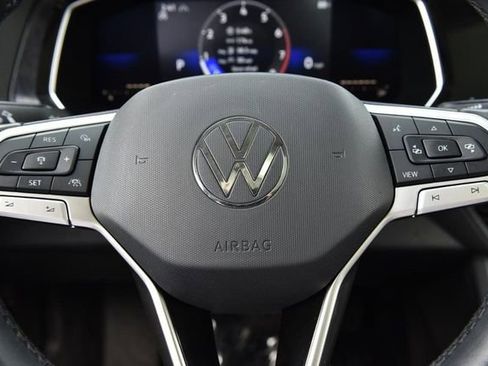 Used 2022 Volkswagen Jetta SE FWD image 19