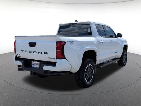 Used 2025 Toyota Tacoma TRD Sport AWD/4WD image 6
