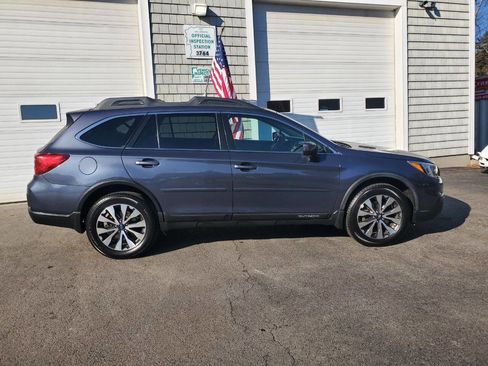 Used 2015 Subaru Outback 3.6R Limited image 9