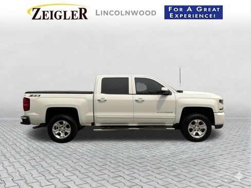 Used 2018 Chevrolet Silverado 1500 LT w/ All Star Edition AWD/4WD image 10