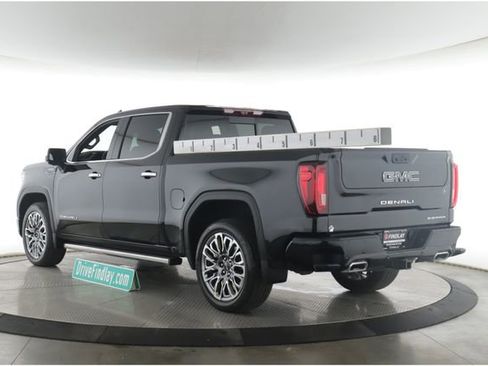 Used 2026 GMC Sierra 1500 Denali Ultimate AWD/4WD image 8
