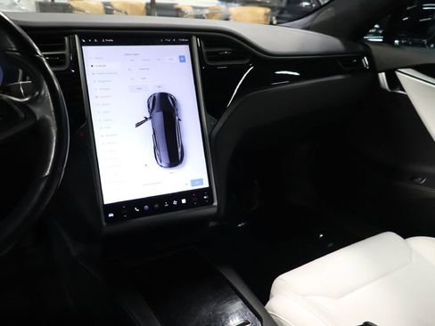Used 2018 Tesla Model S P100D image 31