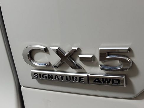 Used 2023 MAZDA CX-5 Signature AWD/4WD image 7