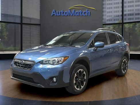 Used 2022 Subaru Crosstrek 2.0i Premium image 3