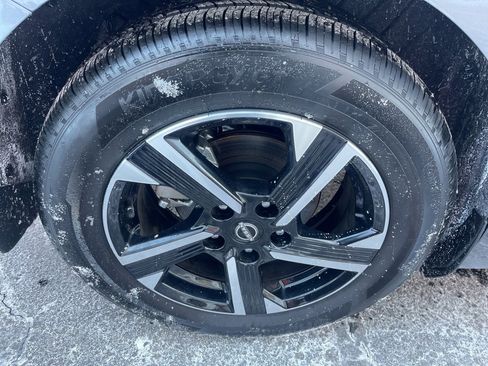 Certified 2025 Nissan Sentra SV image 26