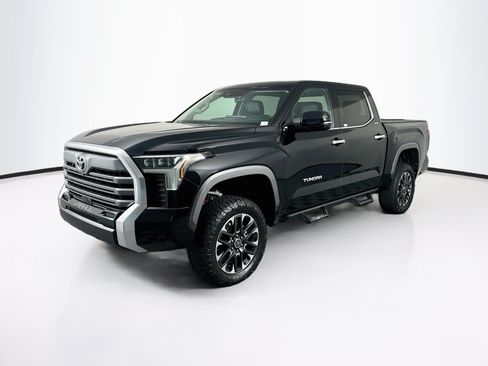 Used 2024 Toyota Tundra Limited AWD/4WD image 3