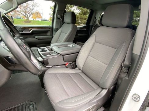 Used 2024 GMC Sierra 1500 SLE image 20