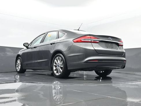 Certified 2017 Ford Fusion SE FWD image 25