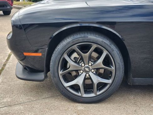 Used 2022 Dodge Challenger GT image 8