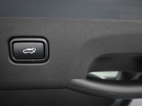 Used 2025 Kia Sportage EX w/ Premium Package FWD image 25