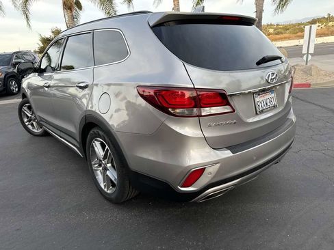 Used 2017 Hyundai Santa Fe Limited image 16