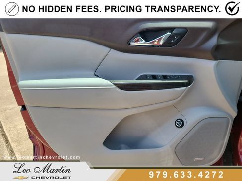 Used 2018 GMC Acadia SLT FWD image 19