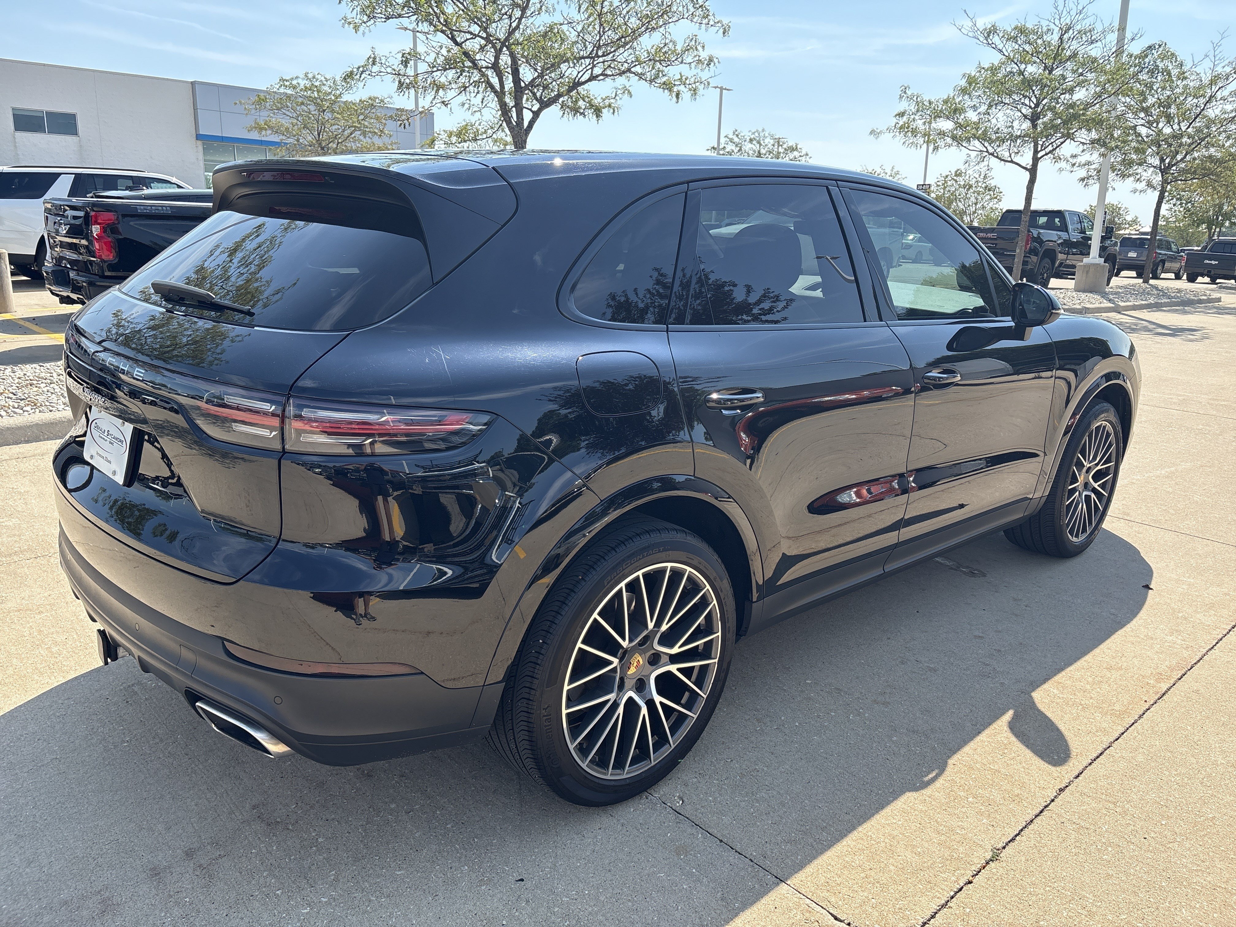 Used 2020 Porsche Cayenne AWD/4WD image 10