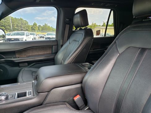 Used 2020 Ford Expedition Limited RWD image 24