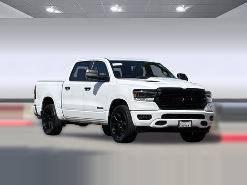 Used 2024 RAM 1500 Laramie AWD/4WD image 6