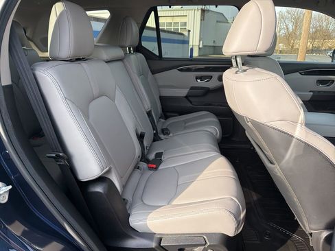 Certified 2025 Honda Pilot Touring image 25