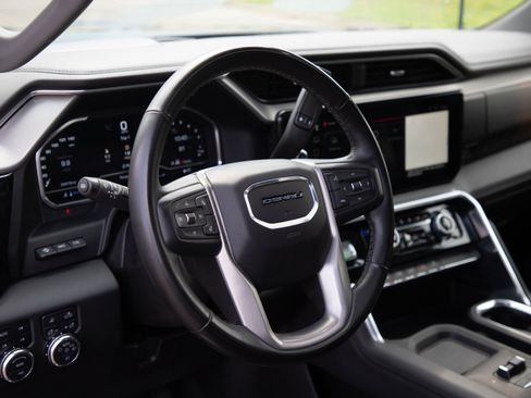 Used 2024 GMC Sierra 3500 Denali w/ Denali Reserve Package AWD/4WD image 22