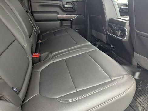 Used 2022 Chevrolet Silverado 2500 LTZ w/ LTZ Convenience Package image 13