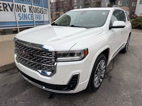 Used 2021 GMC Acadia Denali w/ Denali Ultimate Package image 11