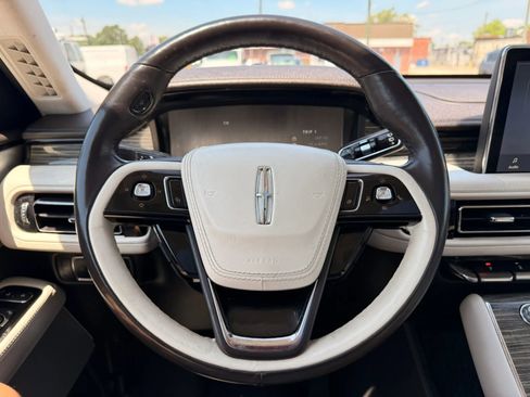 Used 2022 Lincoln Aviator Black Label w/ Dynamic Handling Package AWD/4WD image 16