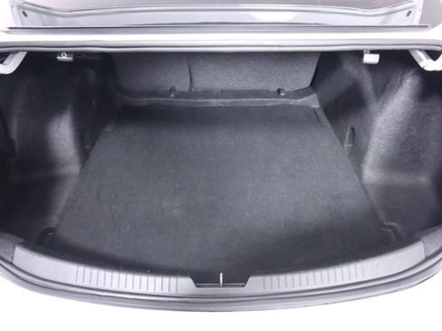 Used 2020 Chevrolet Malibu LT image 31