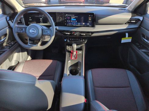 New 2026 Nissan Kicks SR w/ Cold Weather Package AWD/4WD image 15