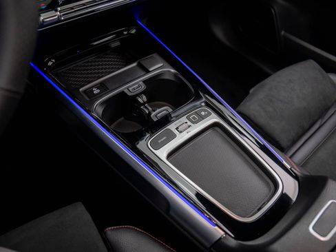 New 2026 Mercedes-Benz GLB 35 AMG 4MATIC image 12