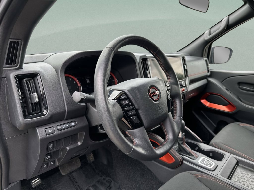 Used 2026 Nissan Frontier PRO-4X AWD/4WD image 19