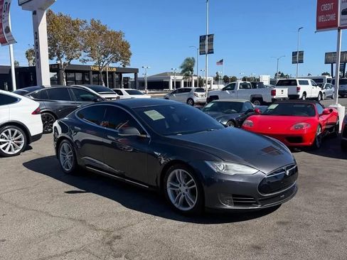 Used 2015 Tesla Model S 85D AWD/4WD image 2