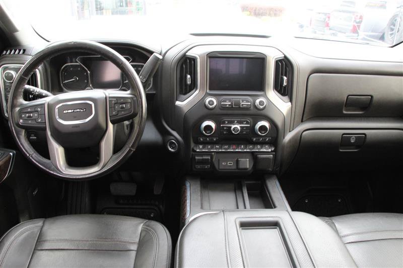 Used 2022 GMC Sierra 2500 Denali w/ Denali Black Diamond Edition AWD/4WD image 24
