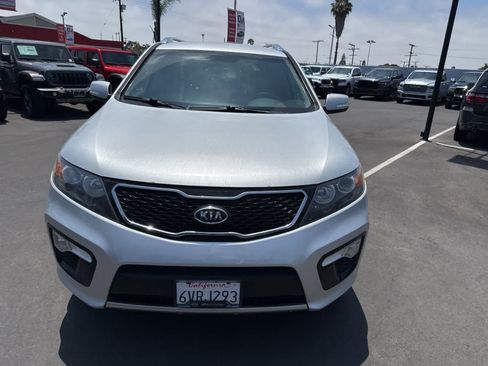 Used 2012 Kia Sorento SX FWD image 3