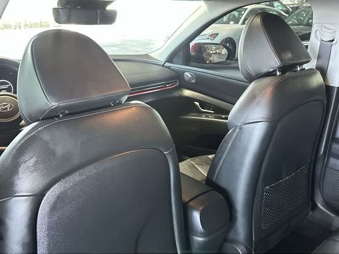 Used 2023 Hyundai Elantra Limited FWD image 23