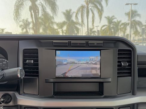 Used 2023 Ford F250 XL w/ XL Chrome Package image 21